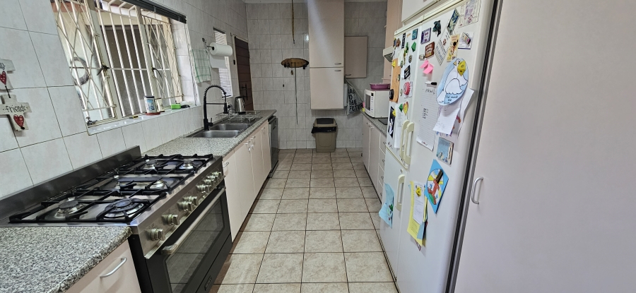 4 Bedroom Property for Sale in South Crest Gauteng