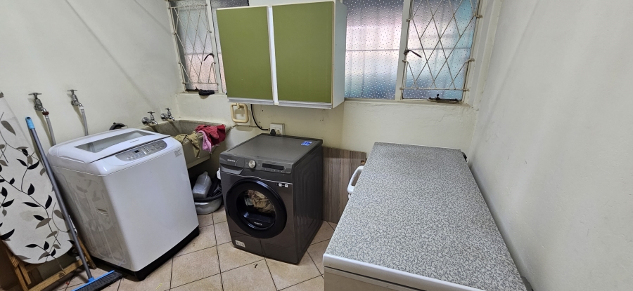 4 Bedroom Property for Sale in South Crest Gauteng