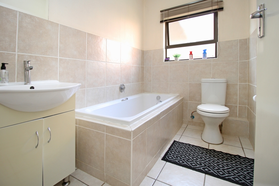 2 Bedroom Property for Sale in Ferndale Gauteng