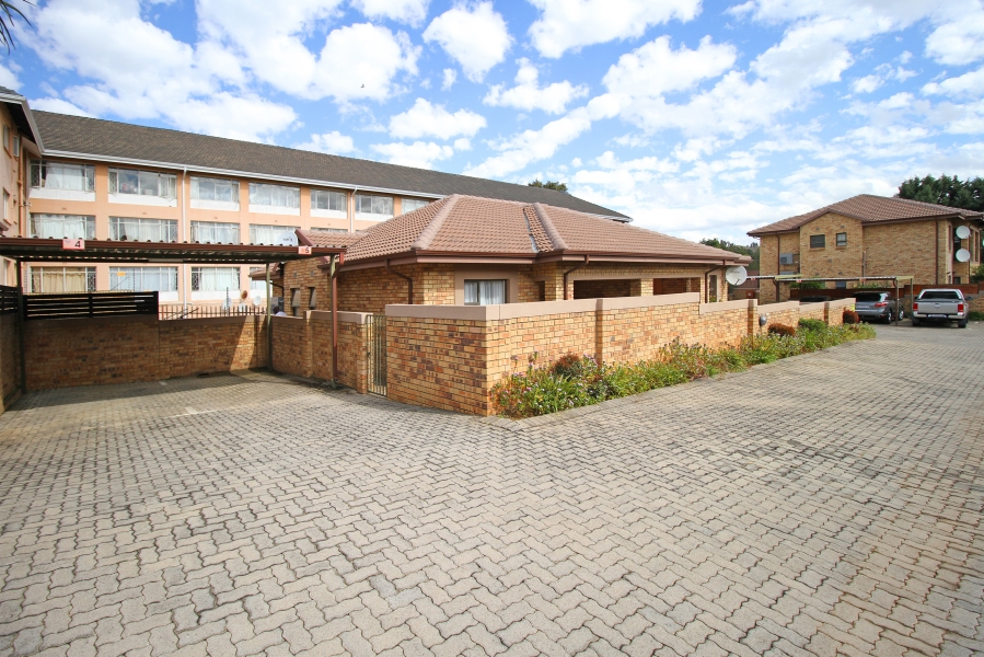 2 Bedroom Property for Sale in Ferndale Gauteng