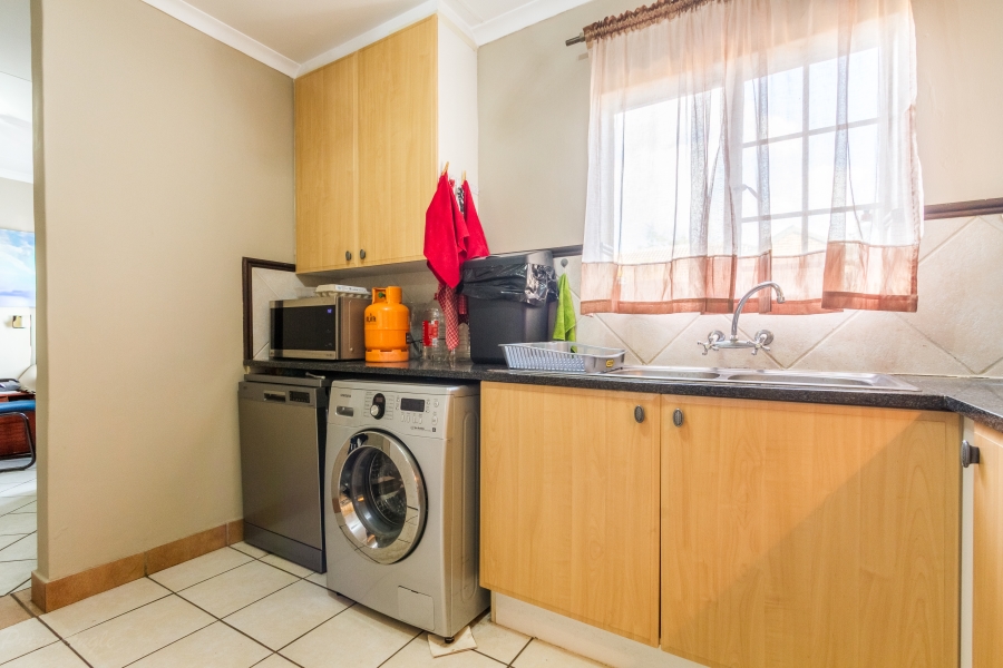 2 Bedroom Property for Sale in Equestria Gauteng