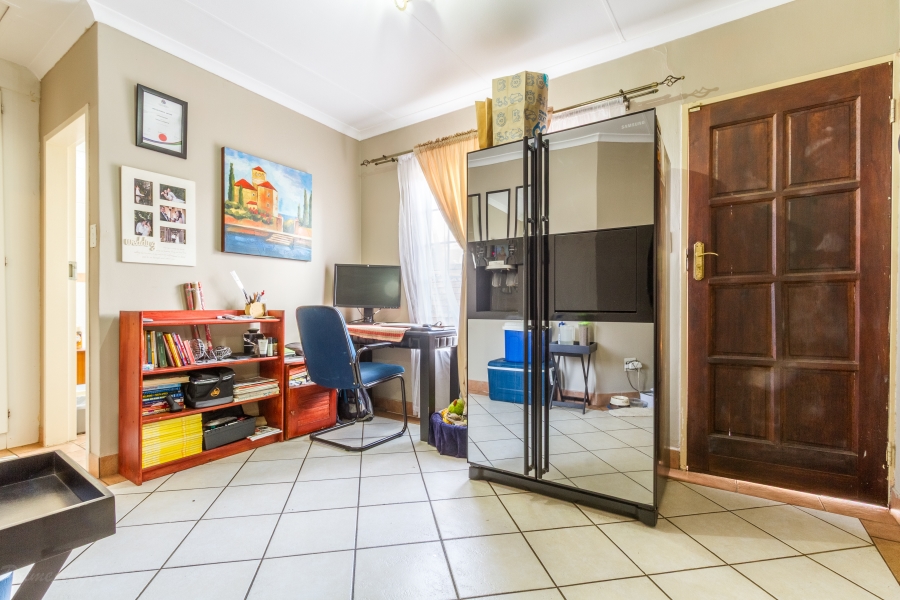 2 Bedroom Property for Sale in Equestria Gauteng