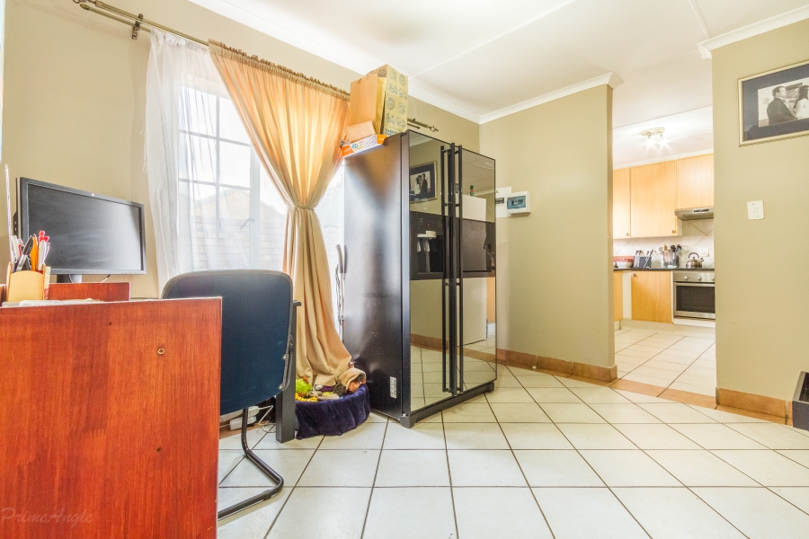 2 Bedroom Property for Sale in Equestria Gauteng