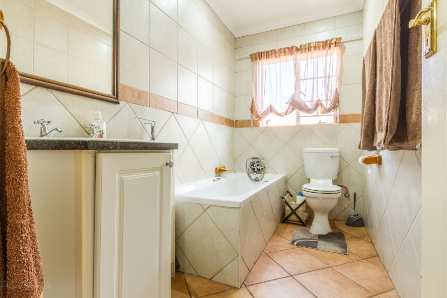 2 Bedroom Property for Sale in Equestria Gauteng