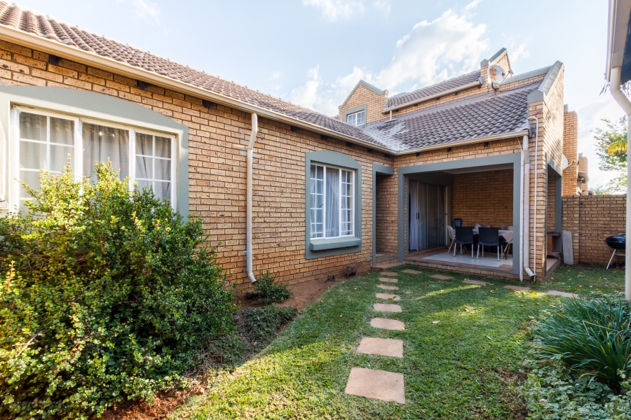 2 Bedroom Property for Sale in Equestria Gauteng