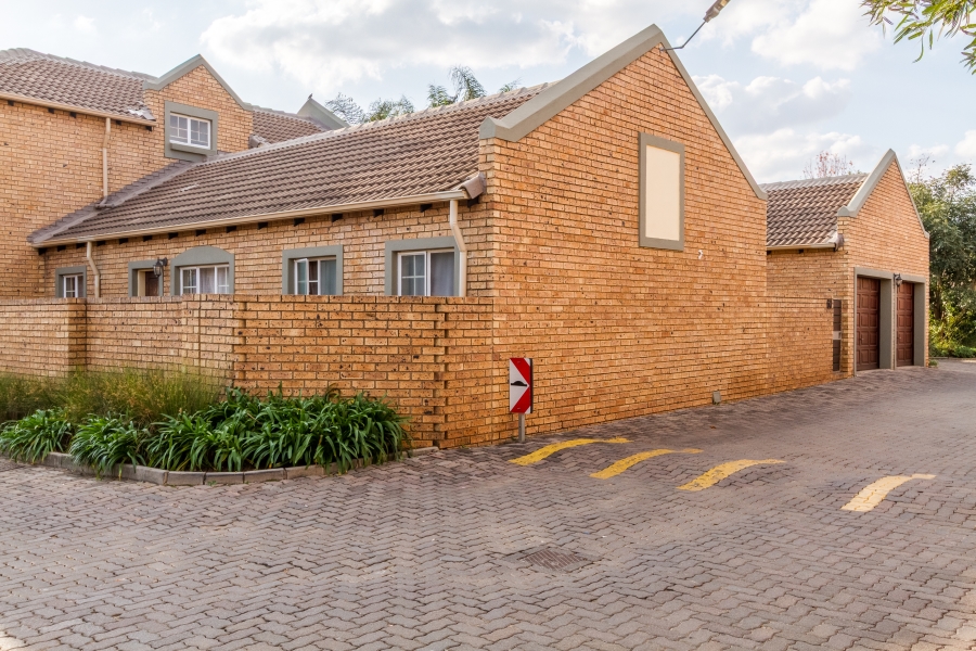 2 Bedroom Property for Sale in Equestria Gauteng