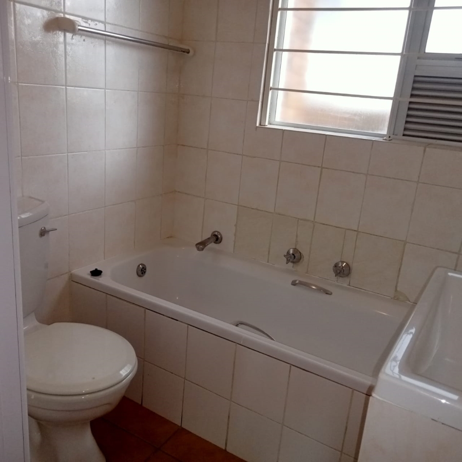 To Let 2 Bedroom Property for Rent in Ferndale Gauteng