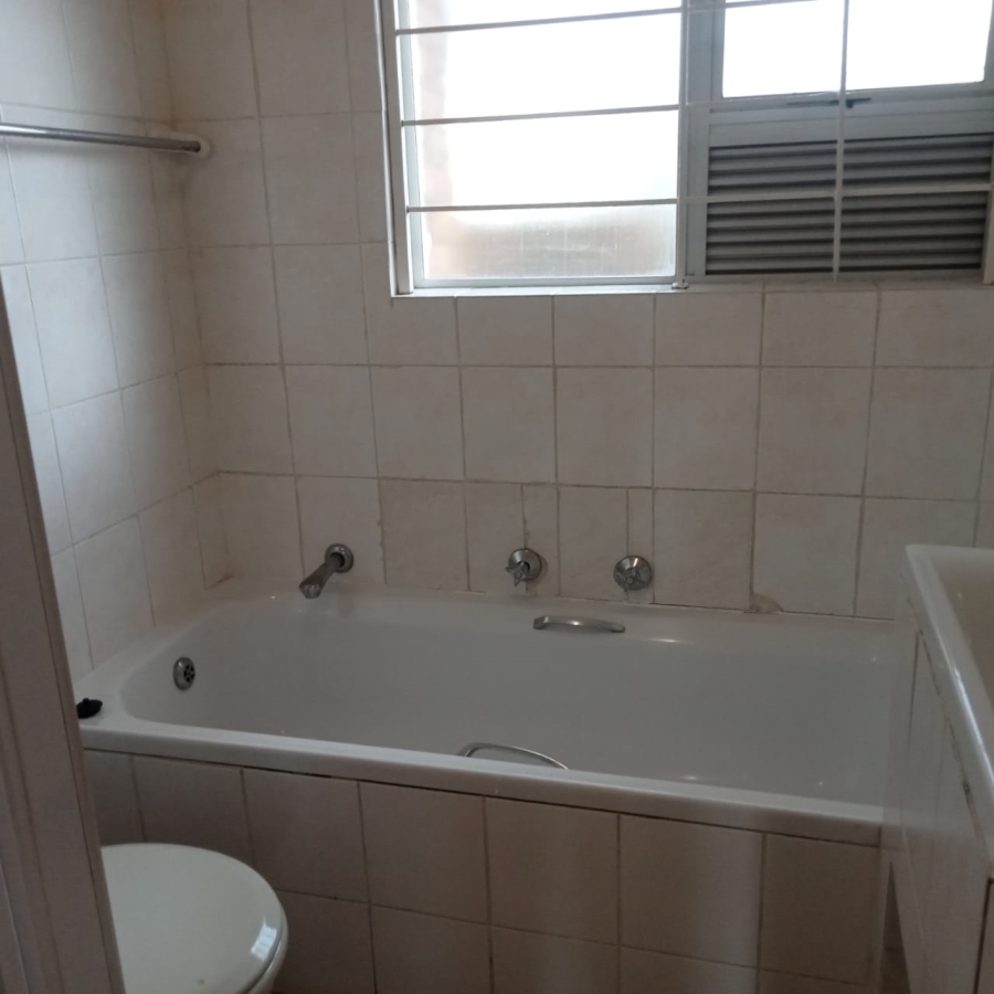 To Let 2 Bedroom Property for Rent in Ferndale Gauteng