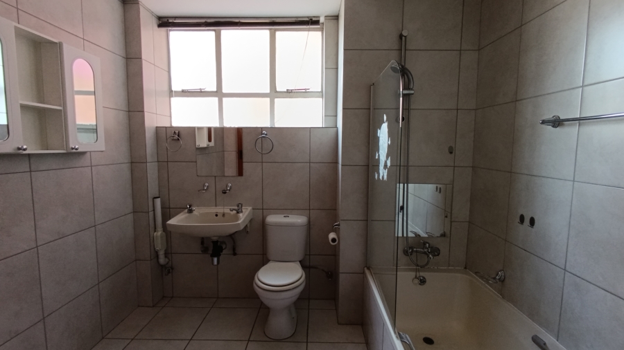 2 Bedroom Property for Sale in Wonderboom South Gauteng