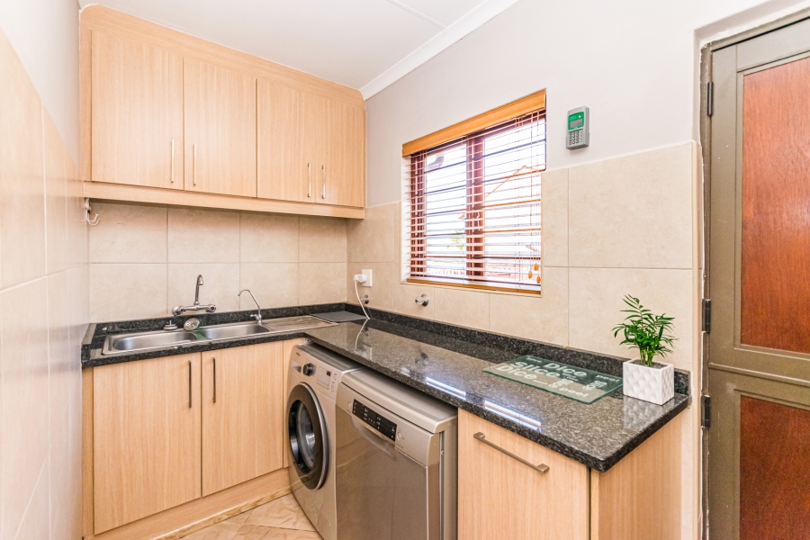 3 Bedroom Property for Sale in Lyttelton Manor Gauteng