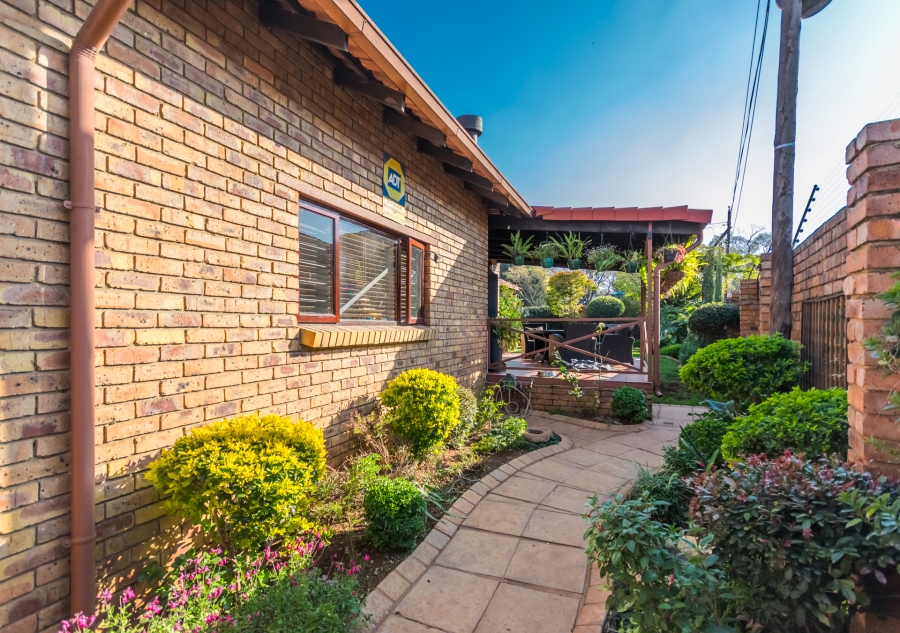 3 Bedroom Property for Sale in Lyttelton Manor Gauteng