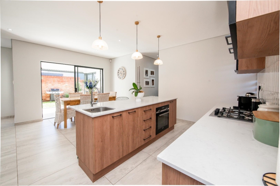 2 Bedroom Property for Sale in Carlswald Gauteng