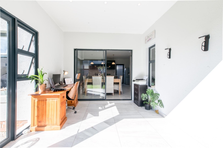 2 Bedroom Property for Sale in Carlswald Gauteng
