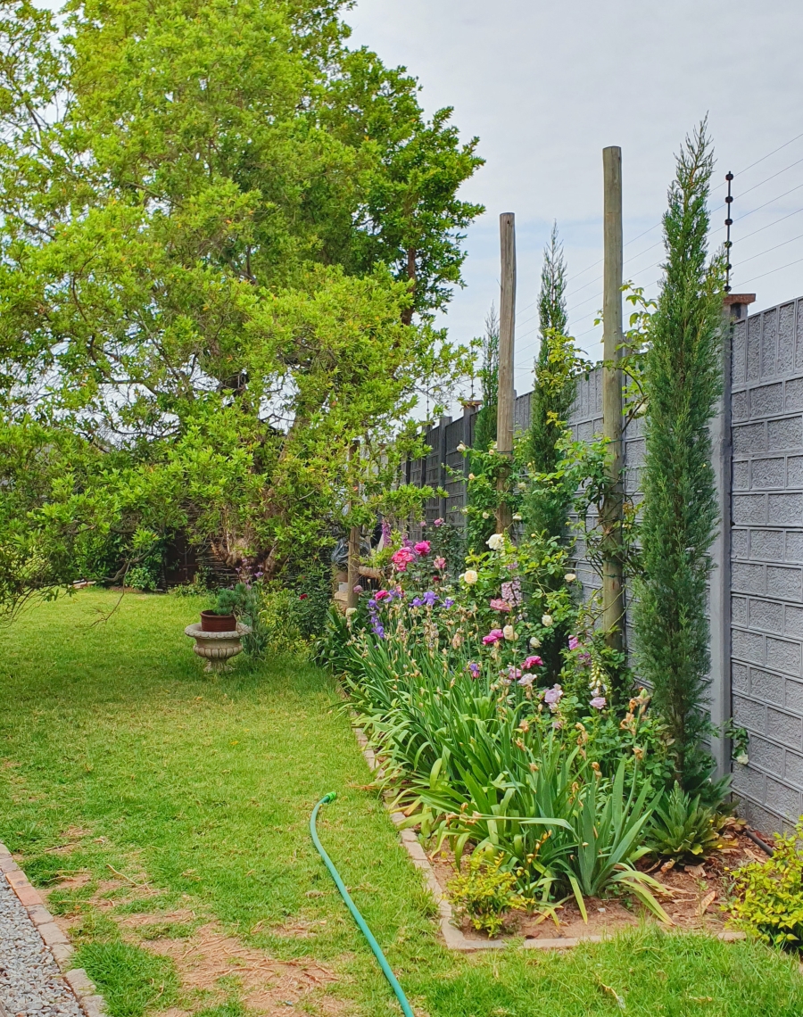 To Let 1 Bedroom Property for Rent in The Reeds Gauteng