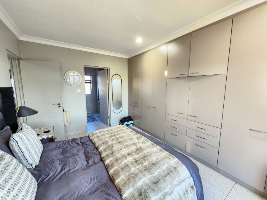 3 Bedroom Property for Sale in Waterkloof Marina Retirement Estate Gauteng