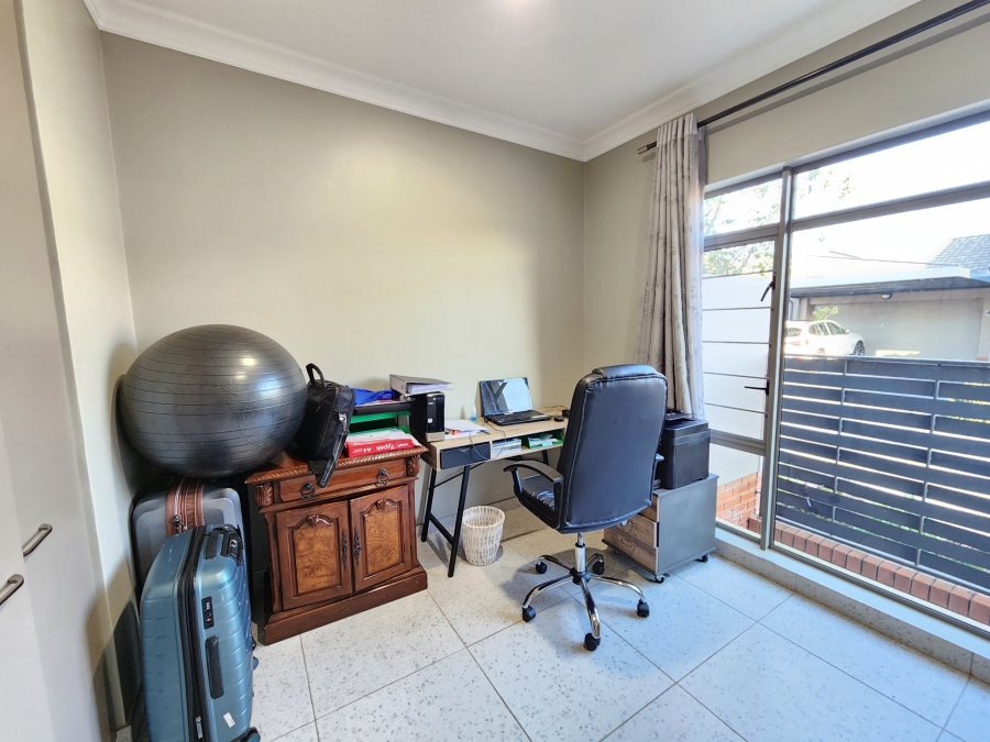 3 Bedroom Property for Sale in Waterkloof Marina Retirement Estate Gauteng