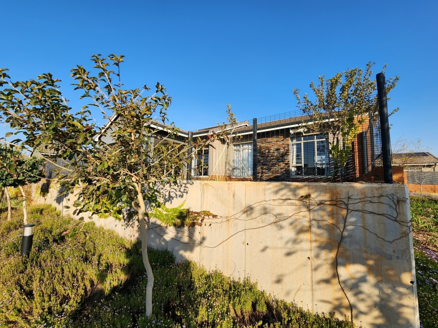 3 Bedroom Property for Sale in Waterkloof Marina Retirement Estate Gauteng