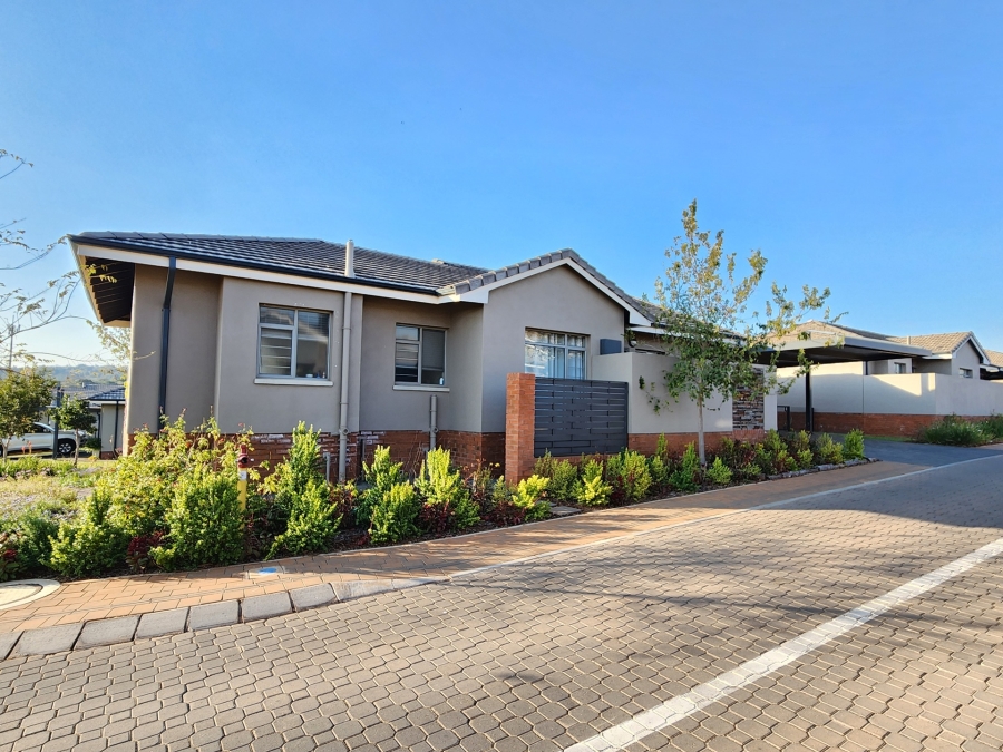 3 Bedroom Property for Sale in Waterkloof Marina Retirement Estate Gauteng
