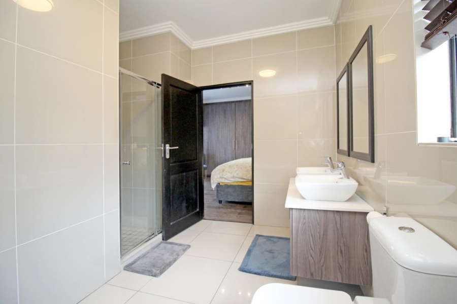 3 Bedroom Property for Sale in Barbeque Downs Gauteng