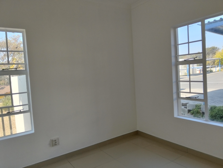 To Let 2 Bedroom Property for Rent in Ferndale Gauteng