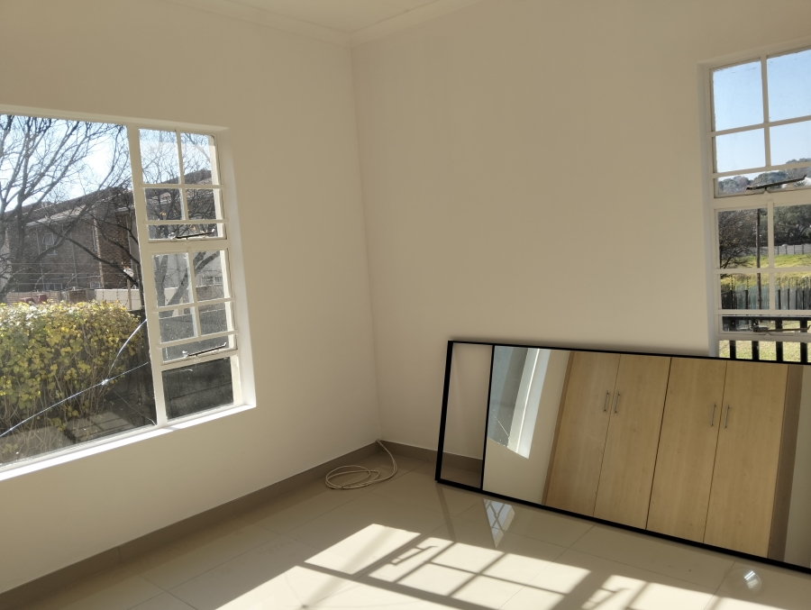 To Let 2 Bedroom Property for Rent in Ferndale Gauteng