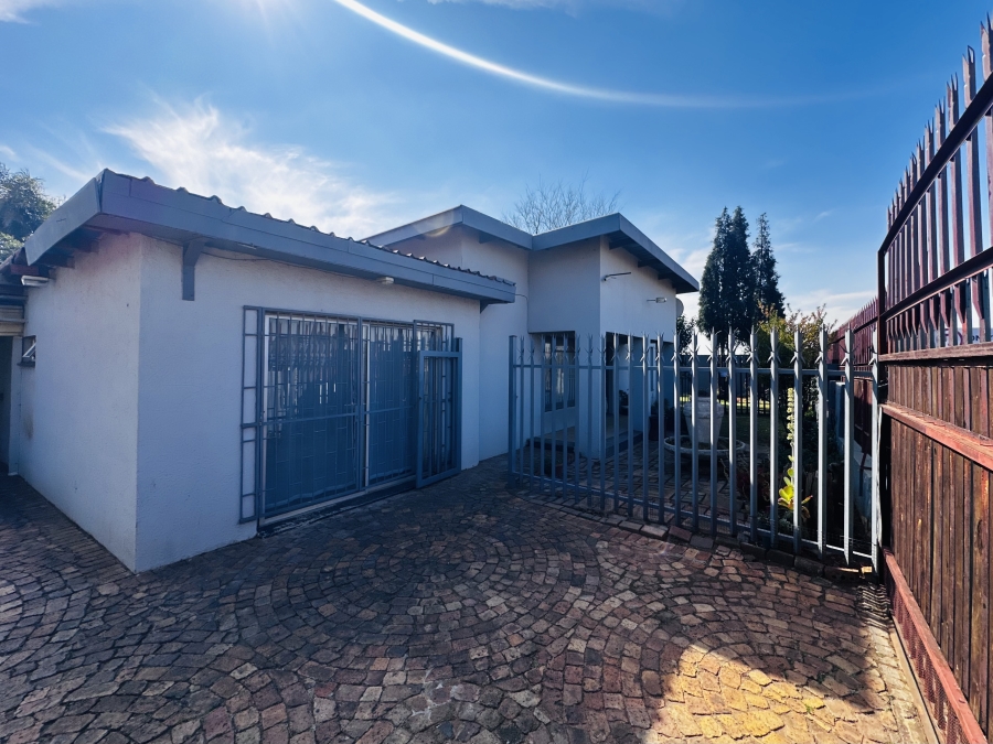 3 Bedroom Property for Sale in Brakpan Central Gauteng
