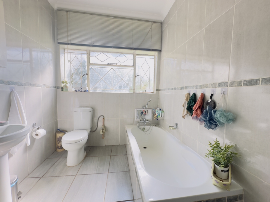 3 Bedroom Property for Sale in Brakpan Central Gauteng