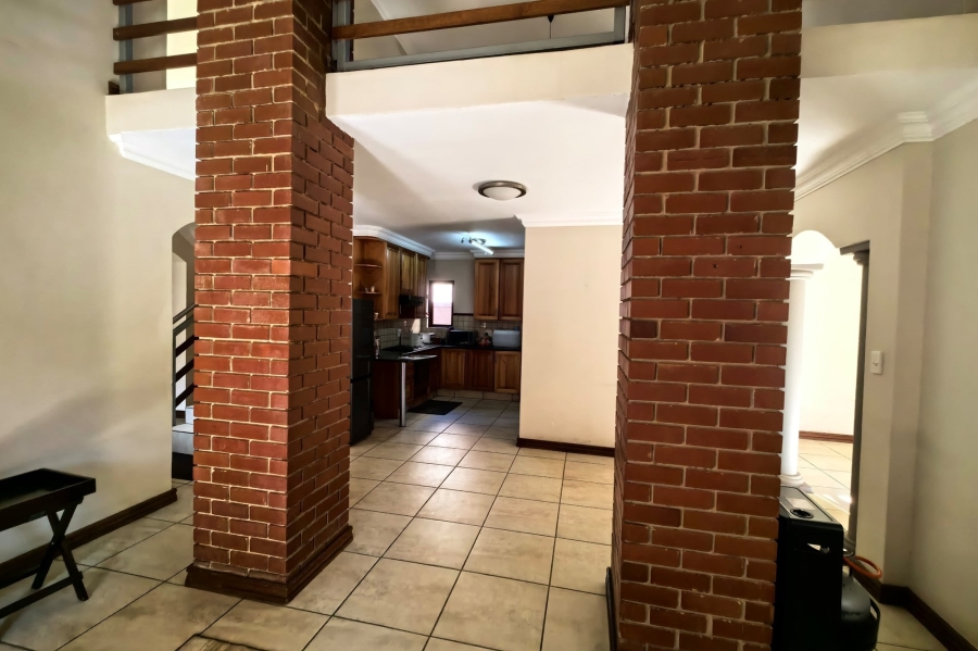 3 Bedroom Property for Sale in Bronberg Close Gauteng