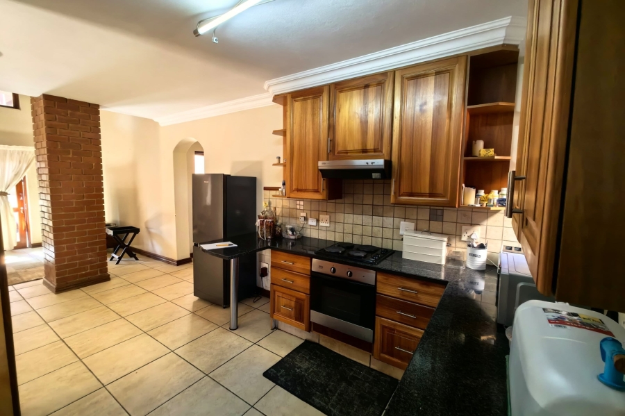 3 Bedroom Property for Sale in Bronberg Close Gauteng