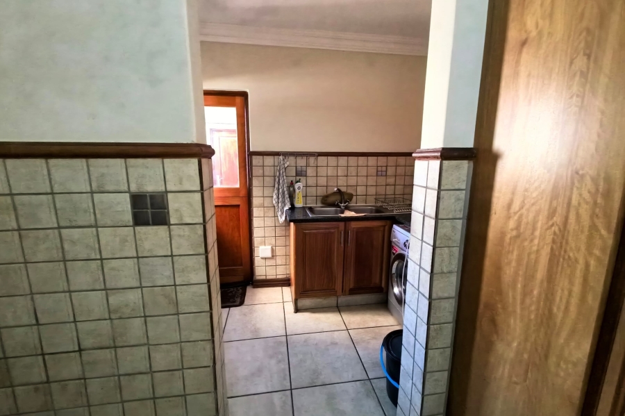 3 Bedroom Property for Sale in Bronberg Close Gauteng