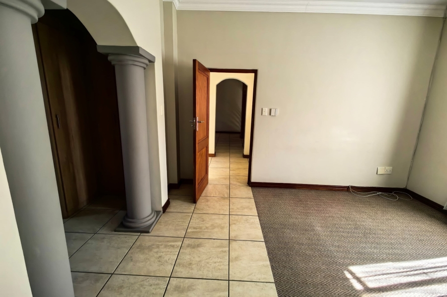 3 Bedroom Property for Sale in Bronberg Close Gauteng