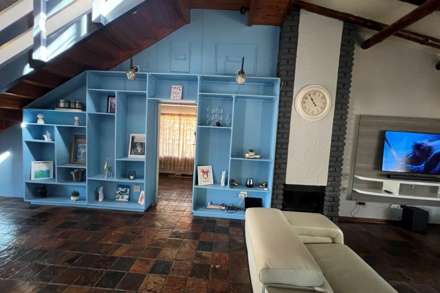 5 Bedroom Property for Sale in Doringkloof Gauteng