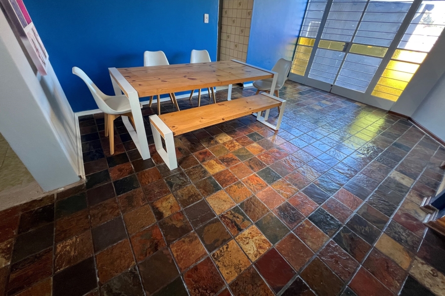 5 Bedroom Property for Sale in Doringkloof Gauteng