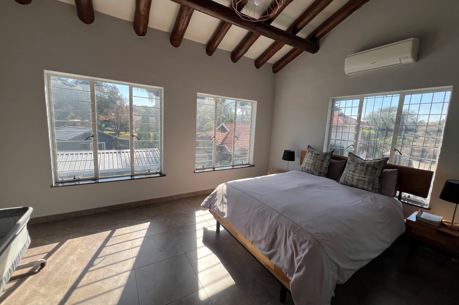 5 Bedroom Property for Sale in Doringkloof Gauteng