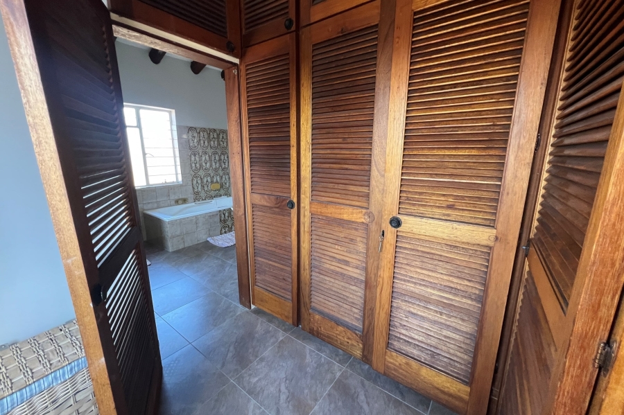 5 Bedroom Property for Sale in Doringkloof Gauteng