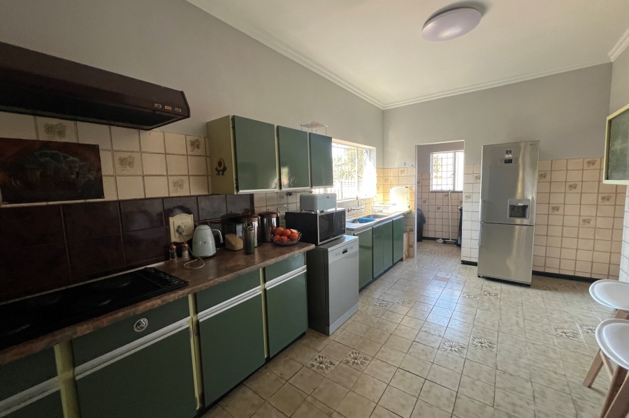 5 Bedroom Property for Sale in Doringkloof Gauteng