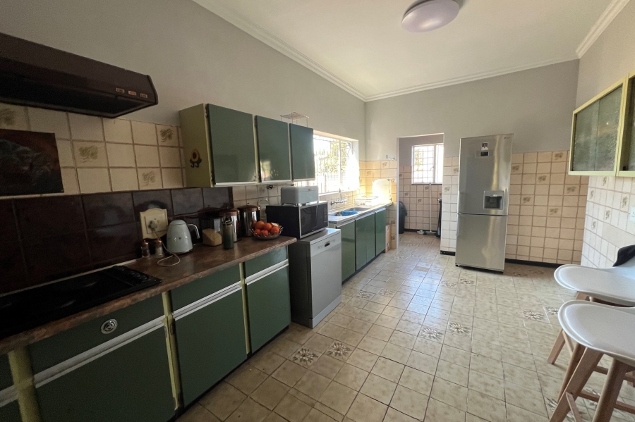 5 Bedroom Property for Sale in Doringkloof Gauteng