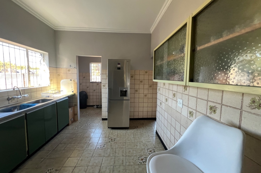 5 Bedroom Property for Sale in Doringkloof Gauteng