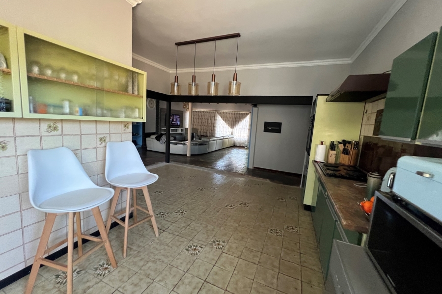 5 Bedroom Property for Sale in Doringkloof Gauteng
