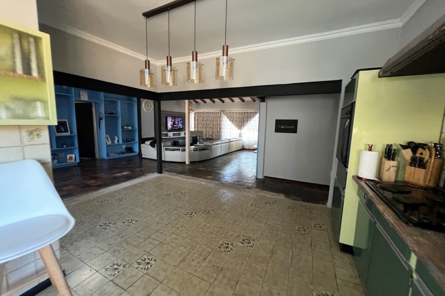 5 Bedroom Property for Sale in Doringkloof Gauteng
