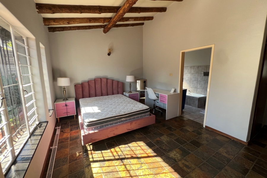 5 Bedroom Property for Sale in Doringkloof Gauteng