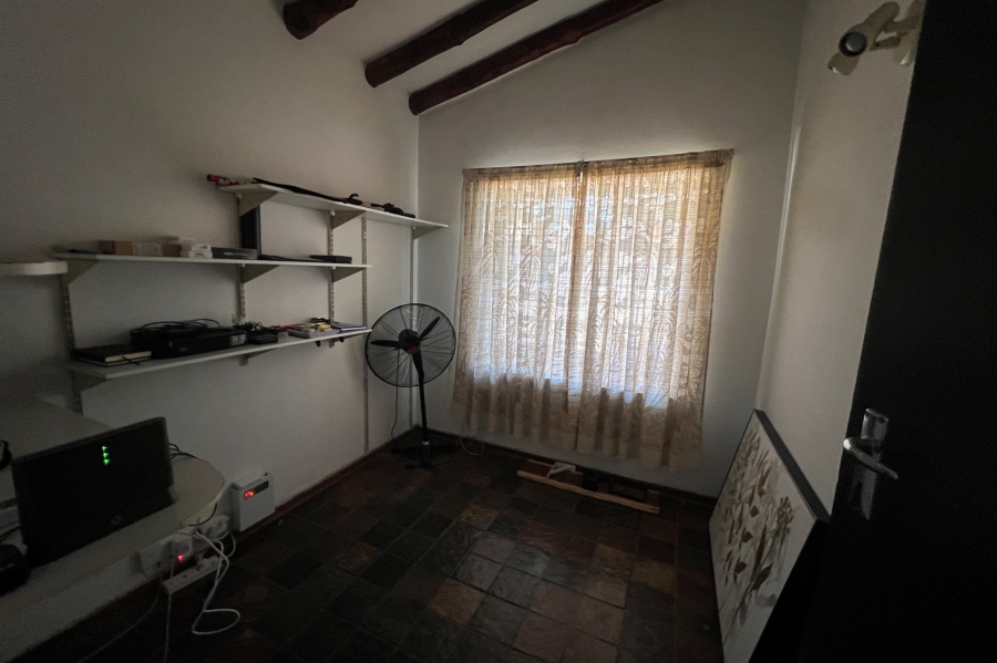 5 Bedroom Property for Sale in Doringkloof Gauteng