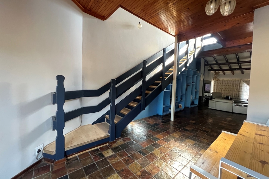 5 Bedroom Property for Sale in Doringkloof Gauteng