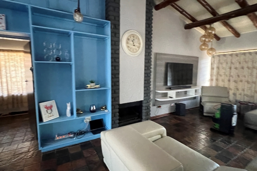 5 Bedroom Property for Sale in Doringkloof Gauteng