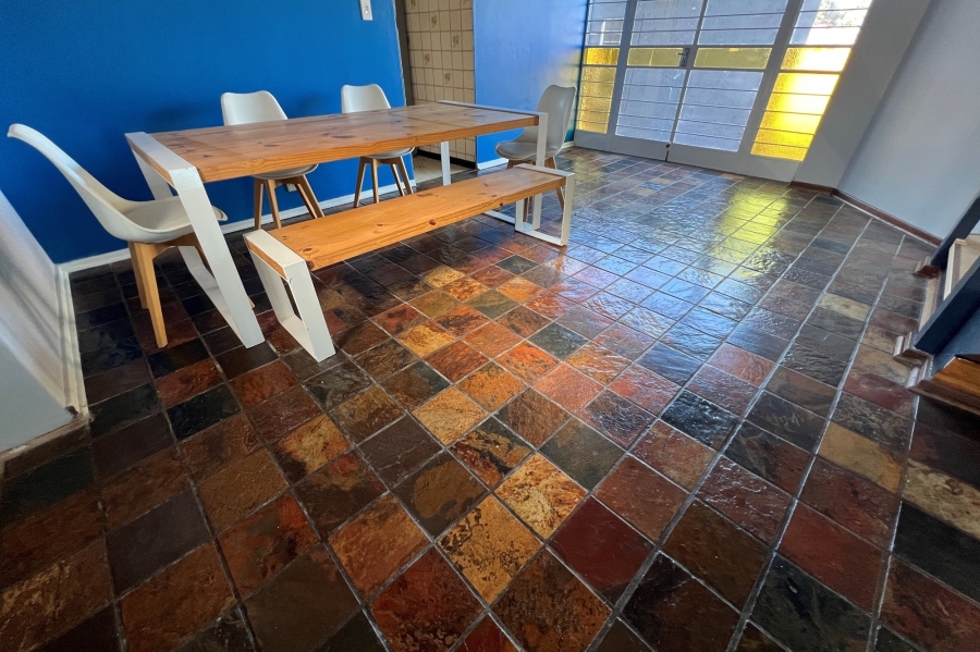 5 Bedroom Property for Sale in Doringkloof Gauteng