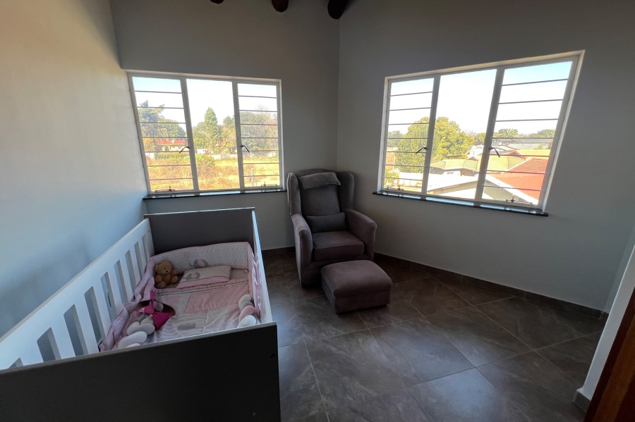 5 Bedroom Property for Sale in Doringkloof Gauteng