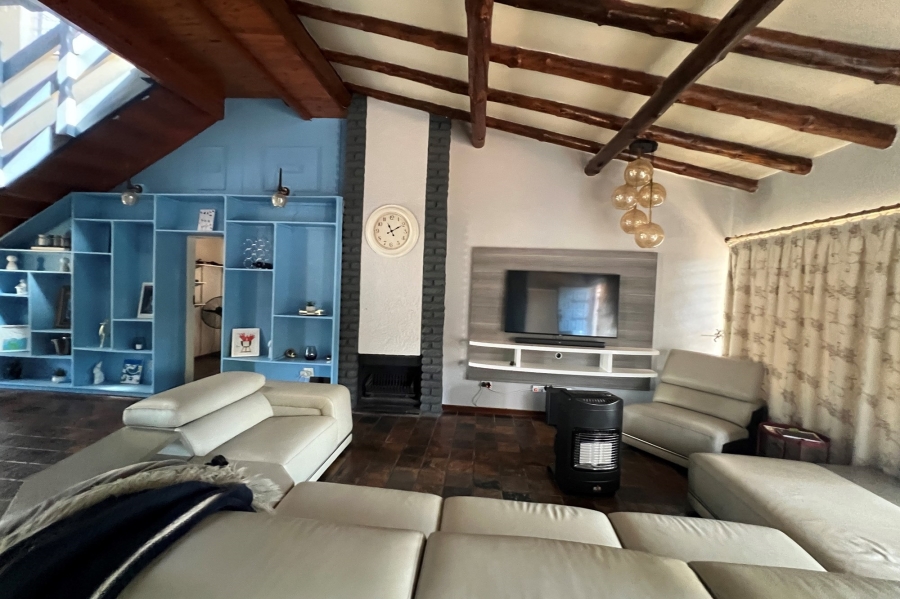 5 Bedroom Property for Sale in Doringkloof Gauteng