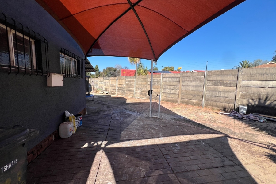 5 Bedroom Property for Sale in Doringkloof Gauteng