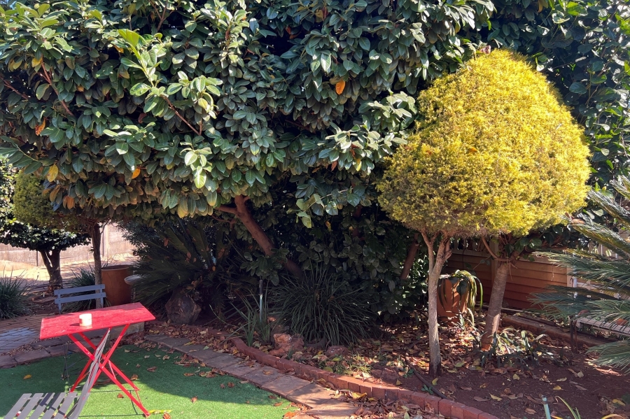 5 Bedroom Property for Sale in Doringkloof Gauteng