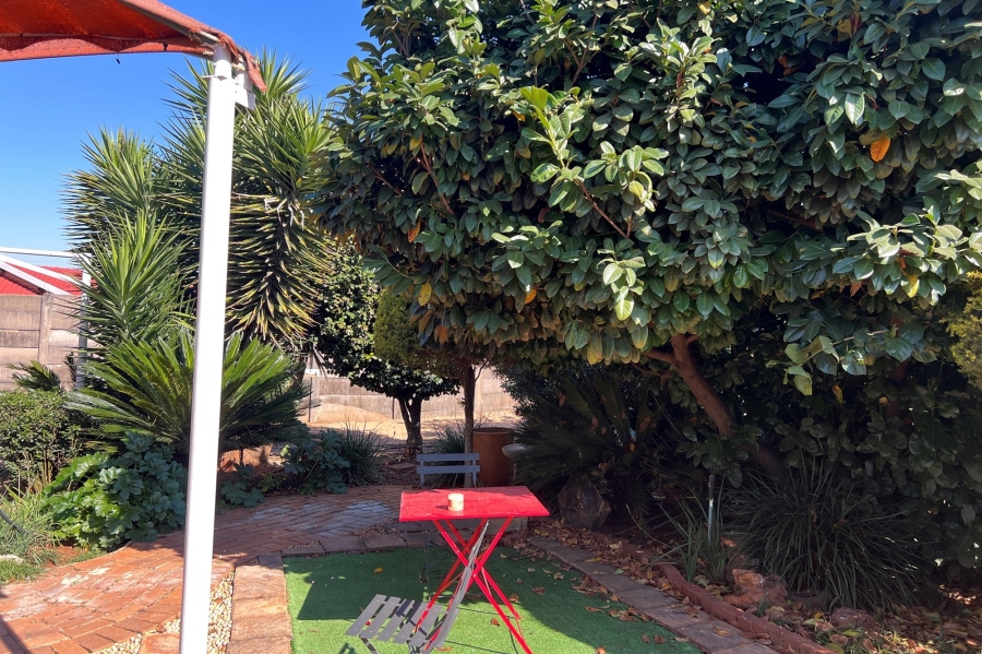 5 Bedroom Property for Sale in Doringkloof Gauteng